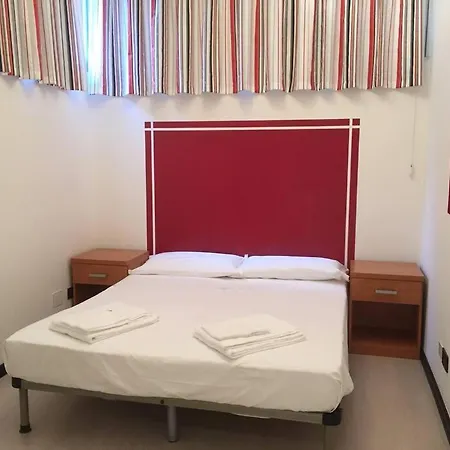 Apartment Bianco Nero Fronte Mare